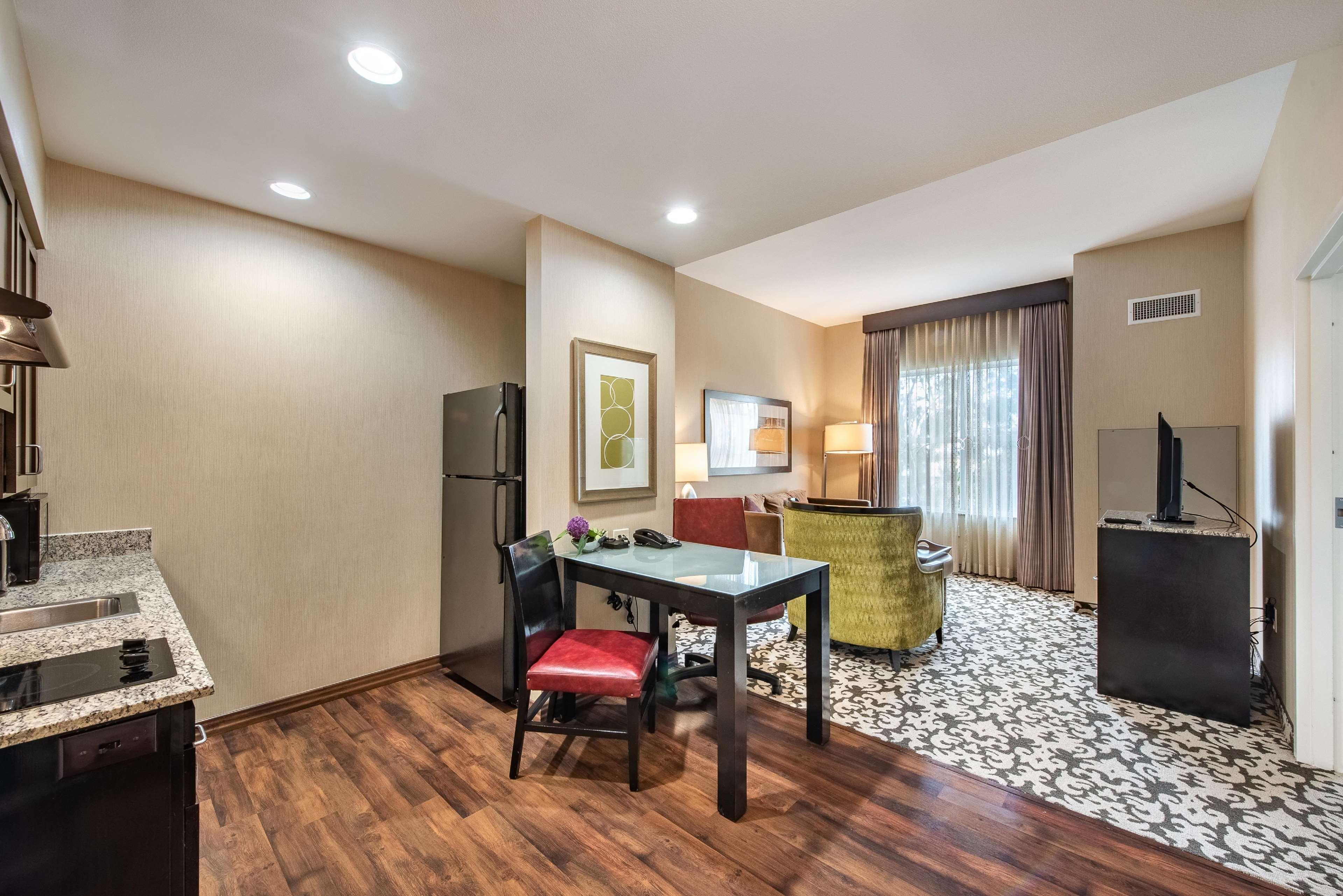 Homewood Suites By Hilton Oxnard/Camarillo Exterior photo