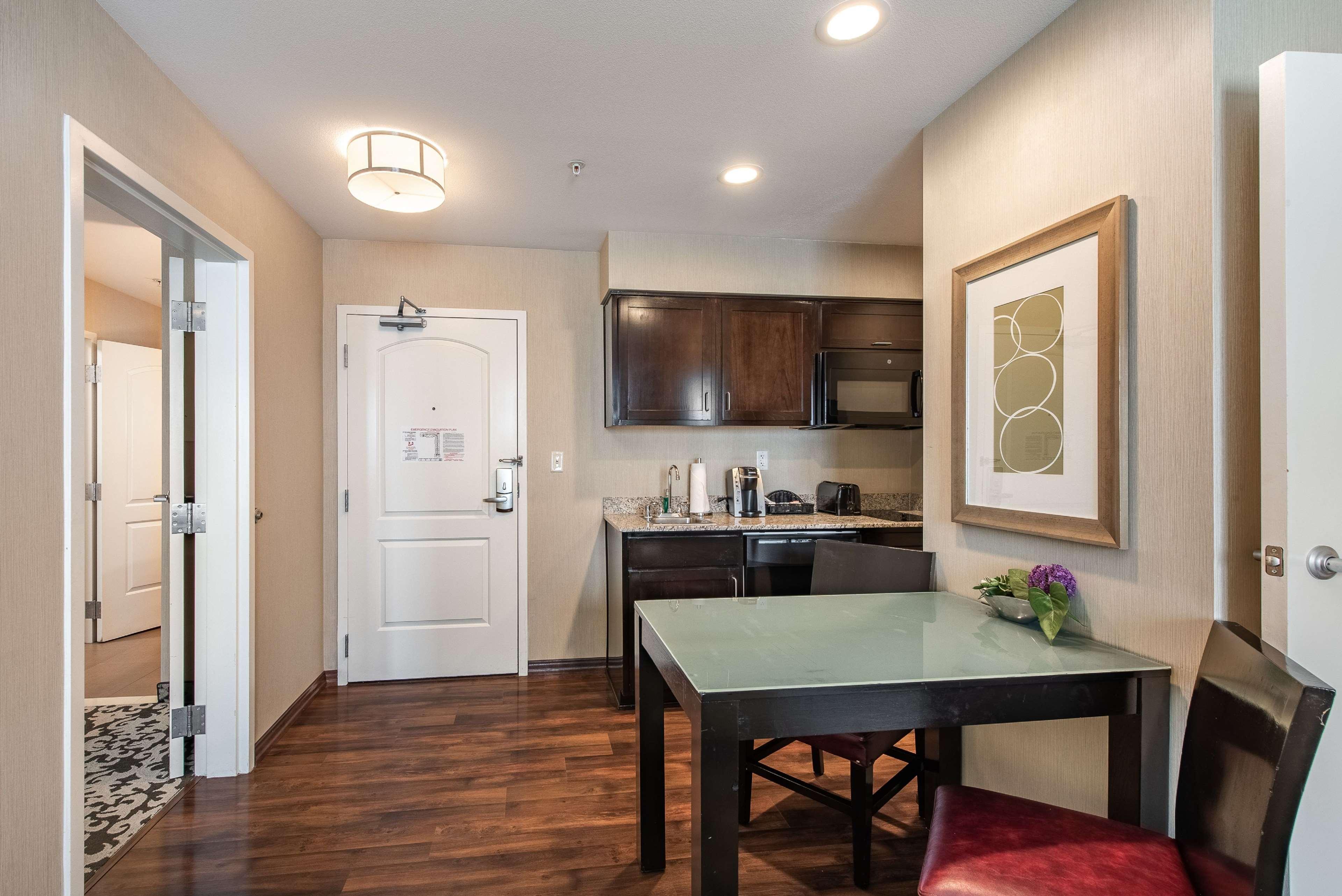 Homewood Suites By Hilton Oxnard/Camarillo Exterior photo