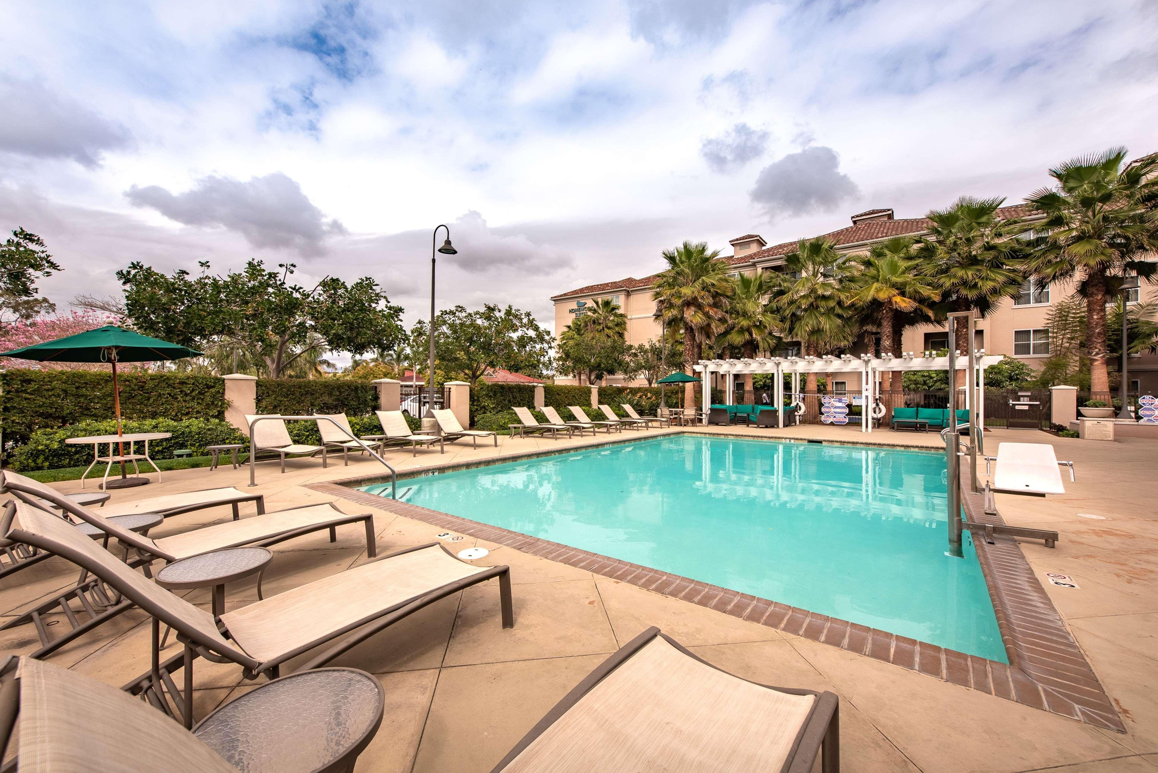 Homewood Suites By Hilton Oxnard/Camarillo Exterior photo