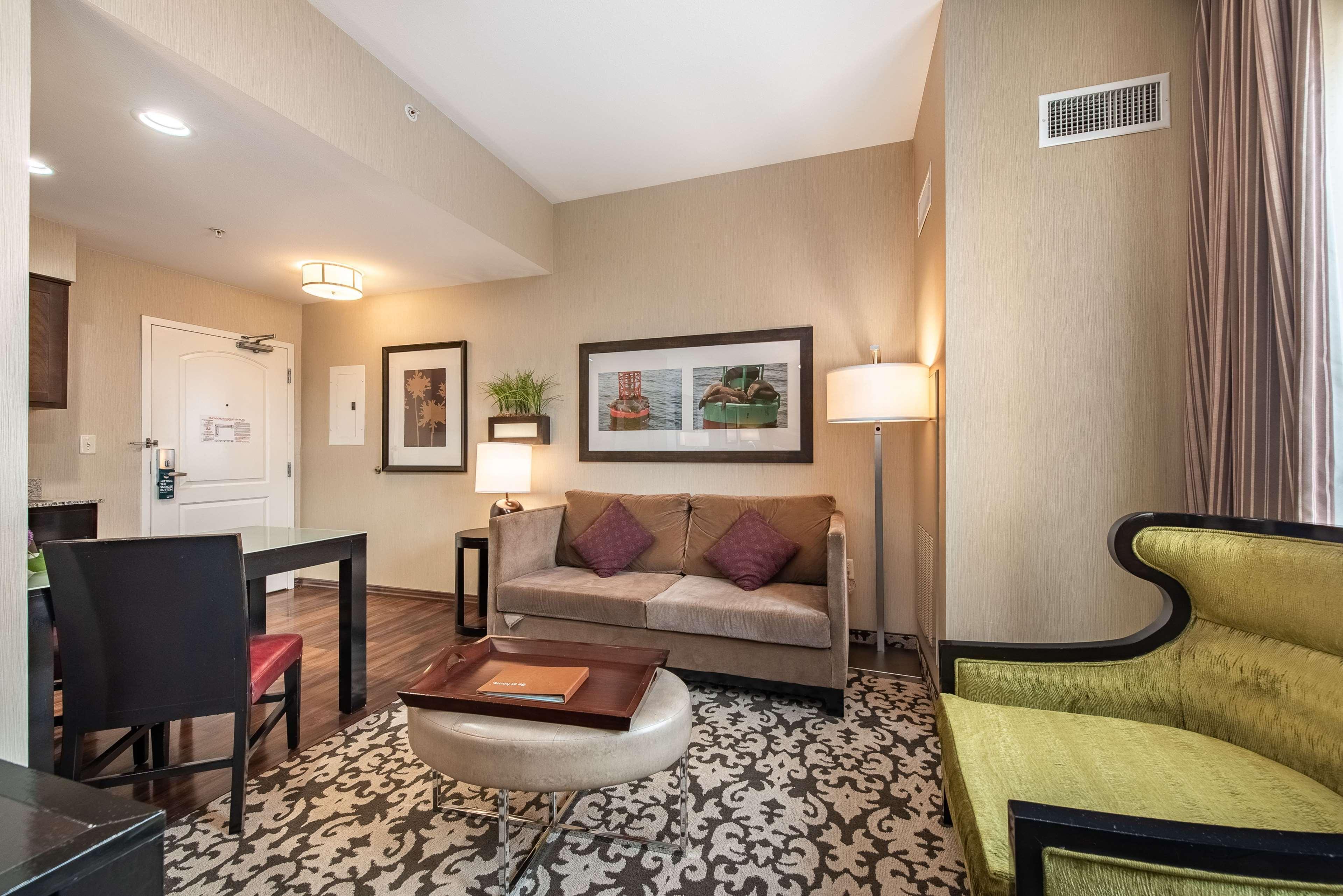 Homewood Suites By Hilton Oxnard/Camarillo Exterior photo