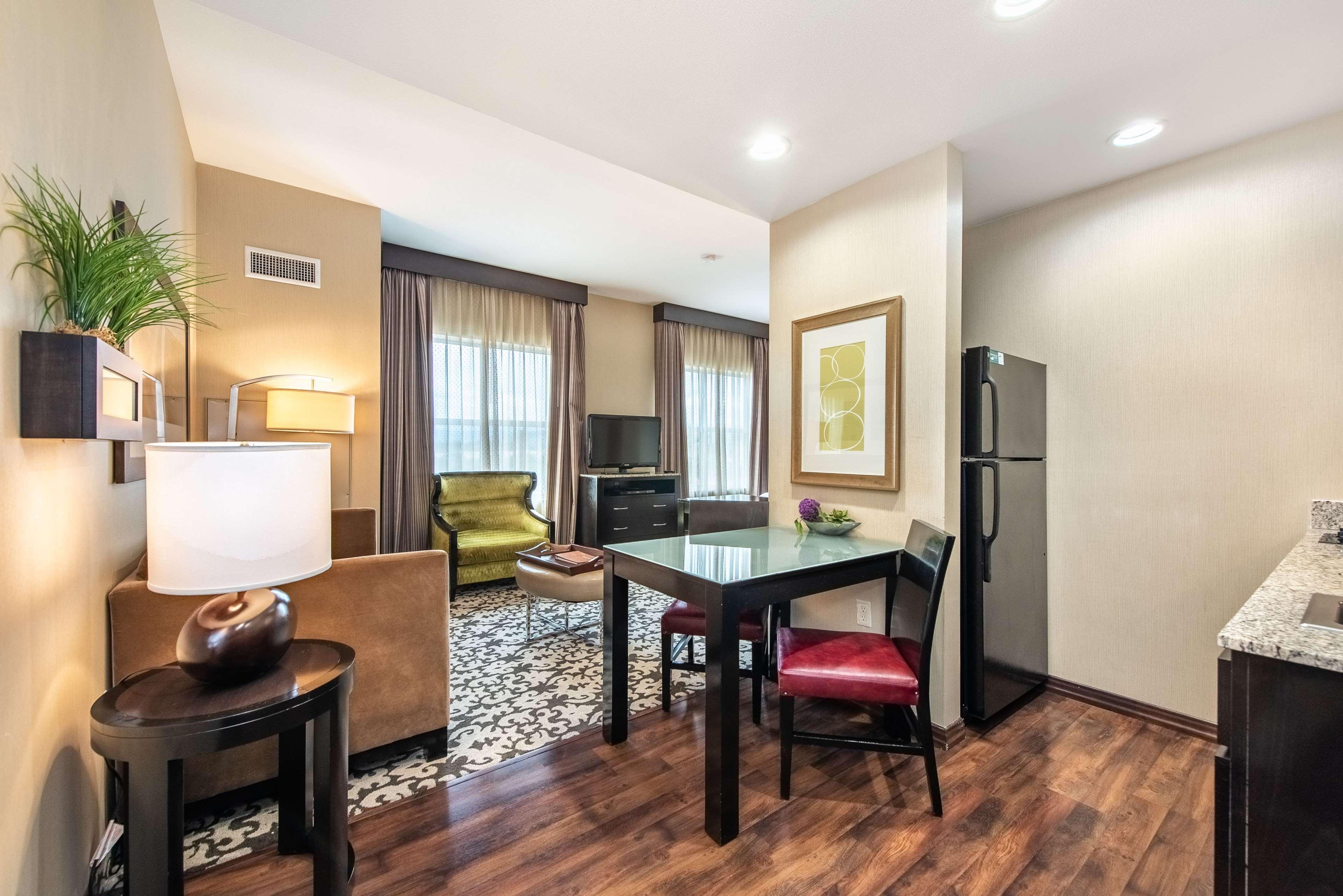 Homewood Suites By Hilton Oxnard/Camarillo Exterior photo