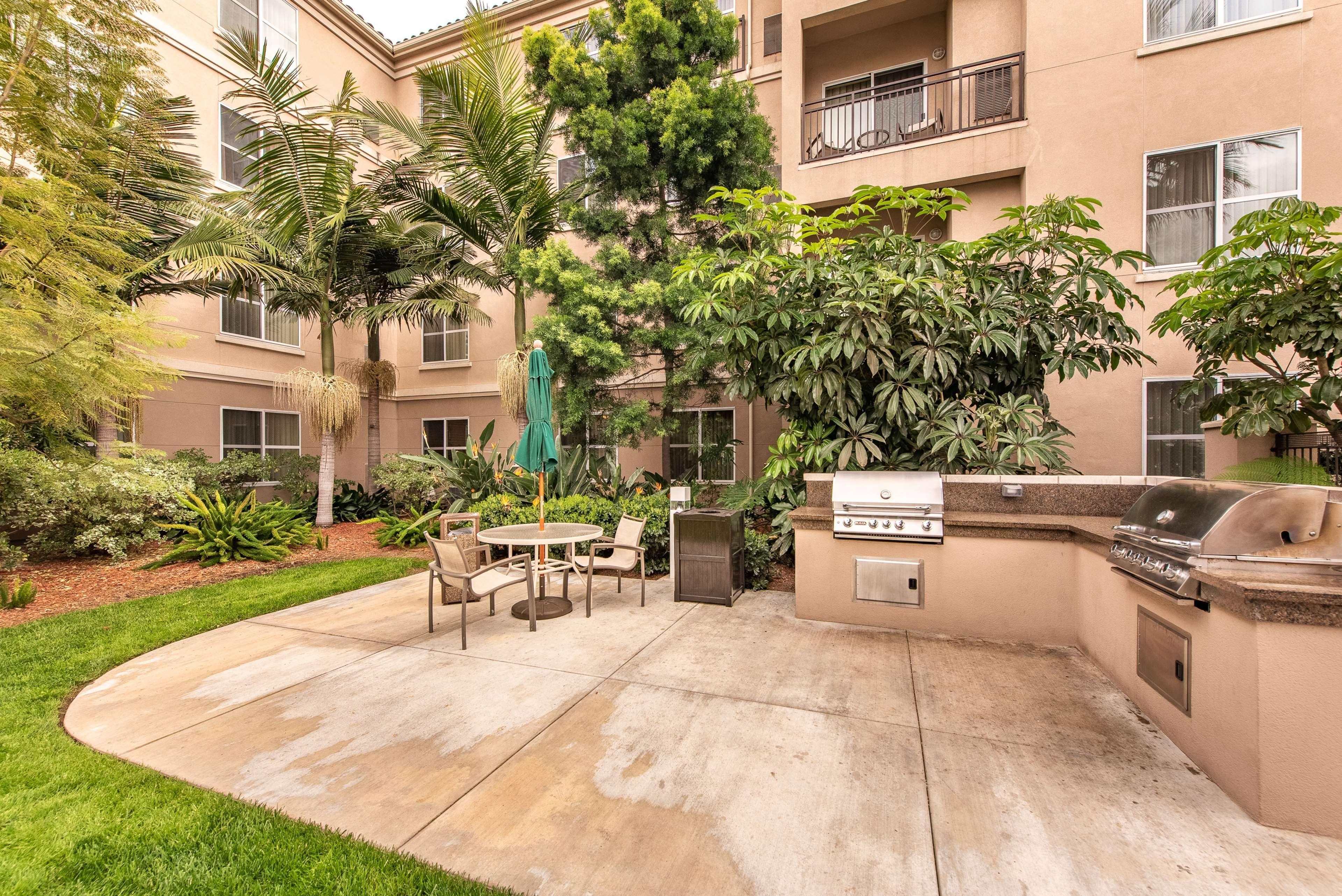 Homewood Suites By Hilton Oxnard/Camarillo Exterior photo