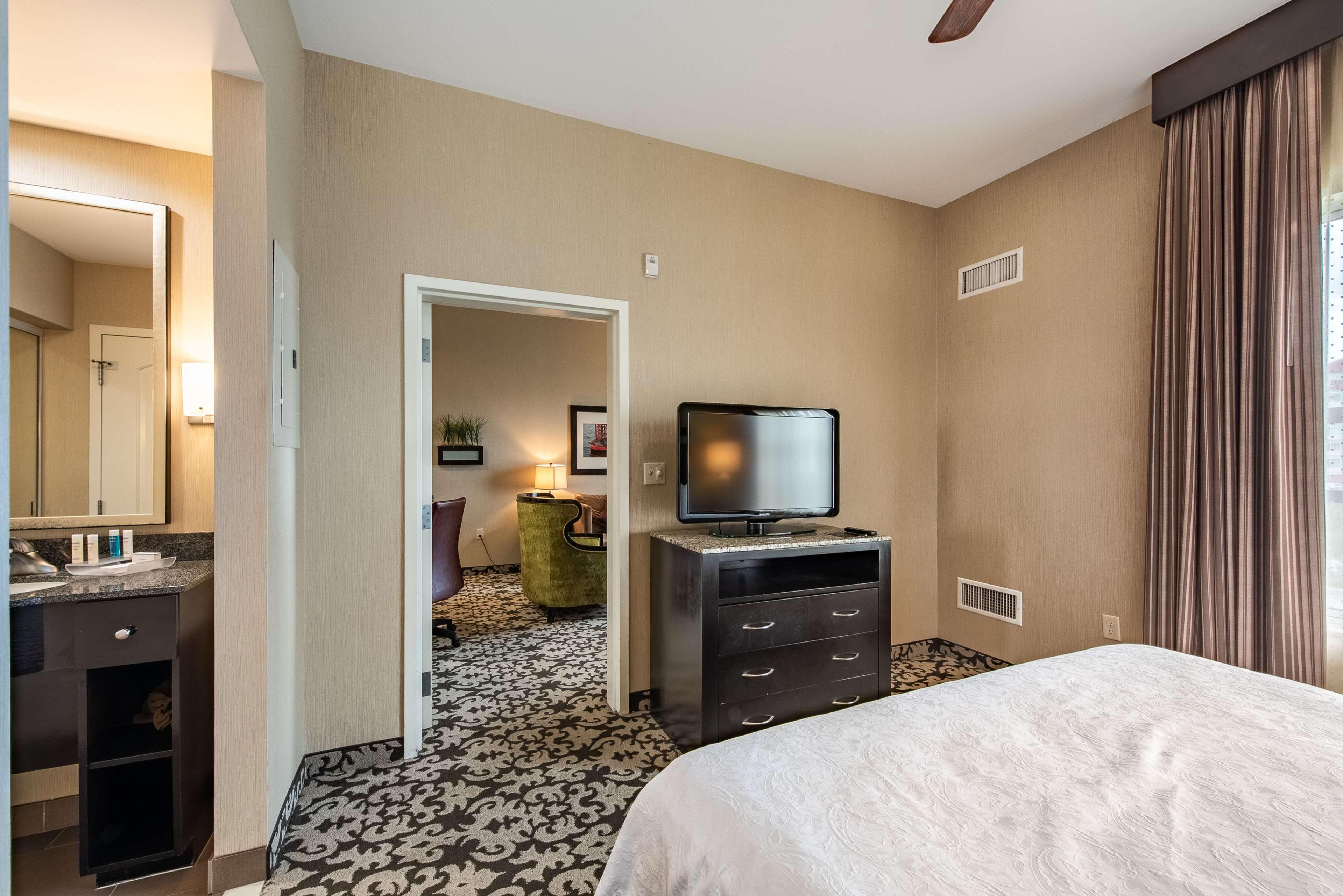 Homewood Suites By Hilton Oxnard/Camarillo Exterior photo